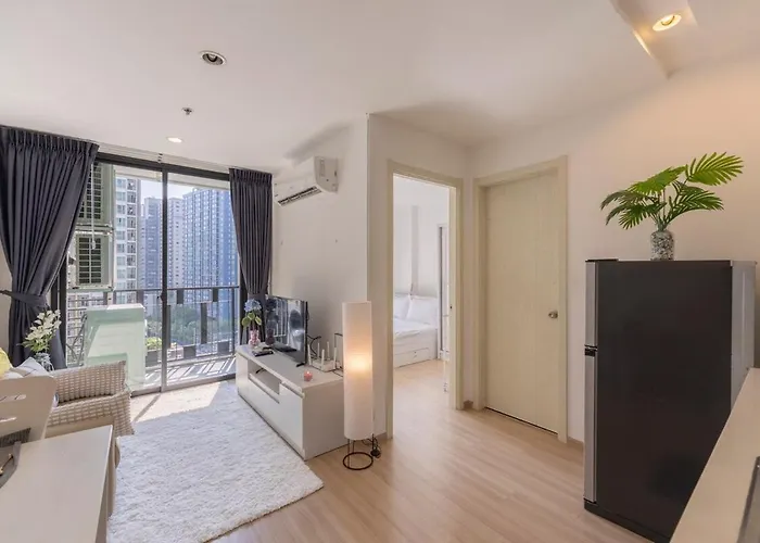 Luxury Onnutbtse9 40sqmt Netflix & Bts& Pool & Gym Yl بانكوك