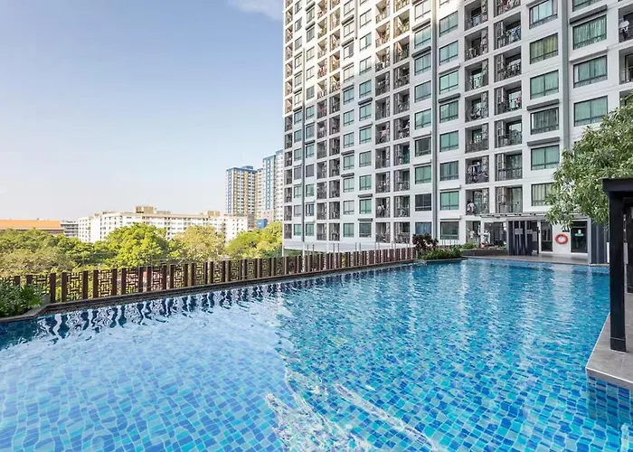 Luxury Onnutbtse9 40sqmt Netflix & Bts& Pool & Gym Yl شقة *