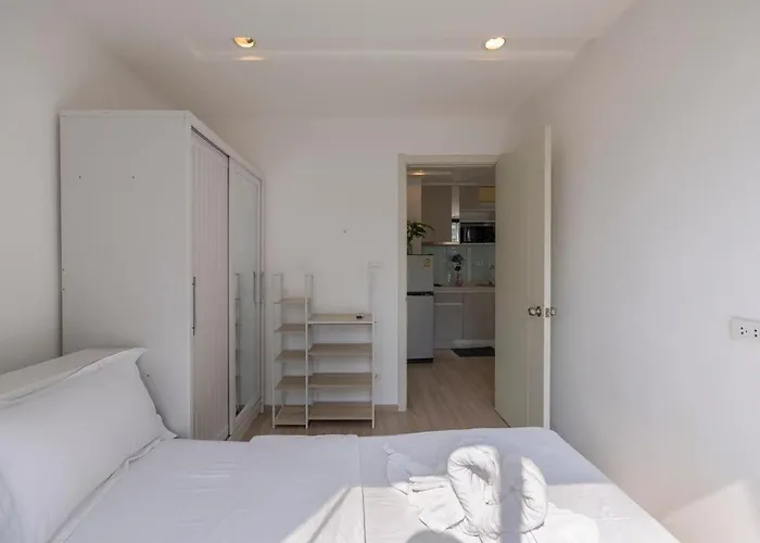 Luxury Onnutbtse9 40sqmt Netflix & Bts& Pool & Gym Yl * بانكوك