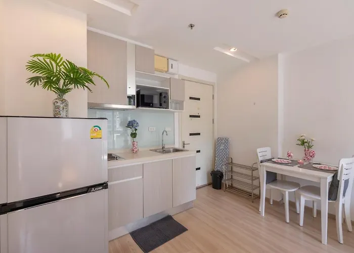 Luxury Onnutbtse9 40sqmt Netflix & Bts& Pool & Gym Yl *