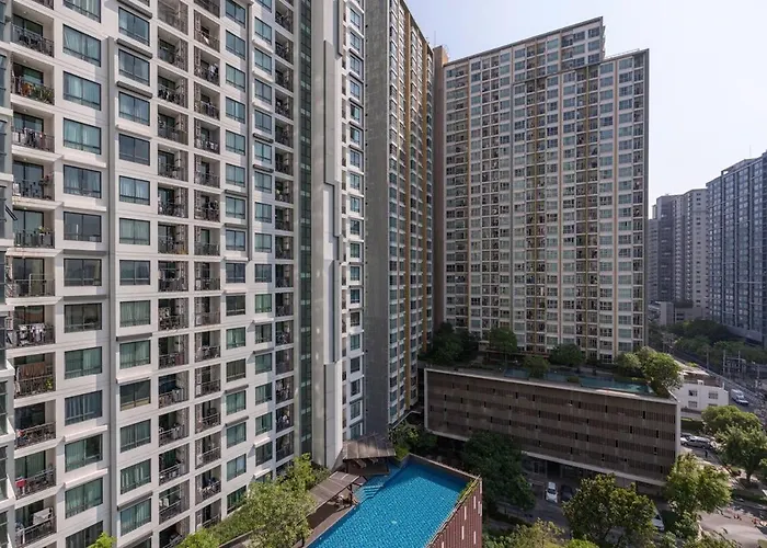 Luxury Onnutbtse9 40sqmt Netflix & Bts& Pool & Gym Yl *